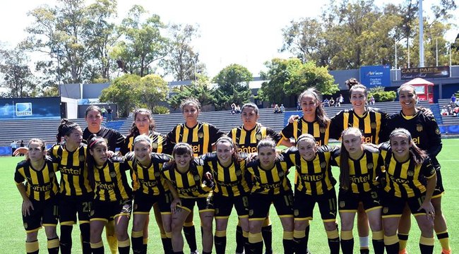 imagen de Peñarol, en busca del Bicampeonato de Fútbol Femenino