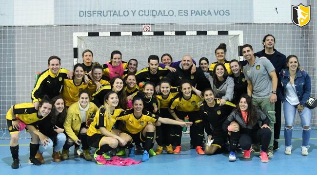 imagen de Peñarol Campeón del Torneo Clasificatorio de Fútbol Sala Femenino