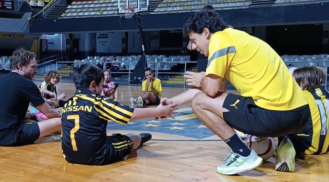 imagen de Comenzó la Escuelita de Fútbol Sala de Peñarol